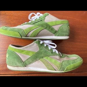 Reebok women’s size 11 green trainers